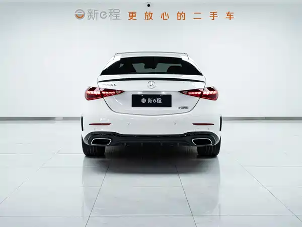 Mercedes-Benz C-Class 2025