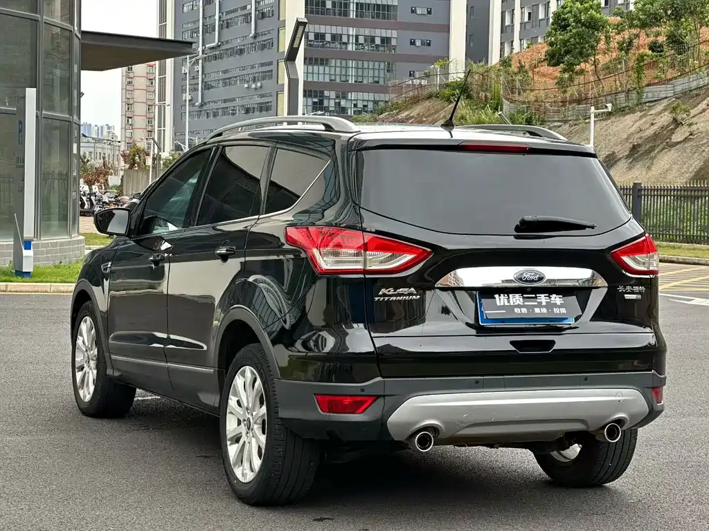 Ford Kuga 2015 — фото 9