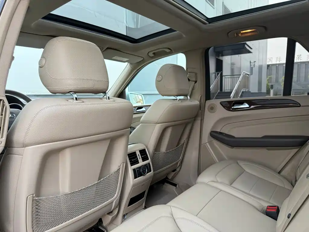 Mercedes-Benz M-Class 2012 — фото 20