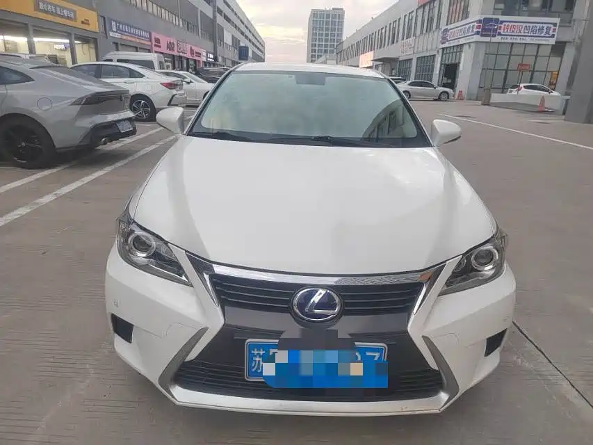 Lexus CT 2014