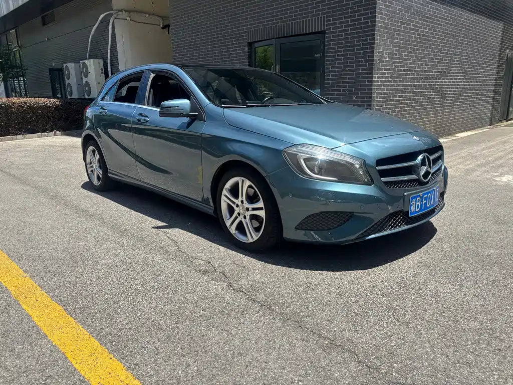 Mercedes-Benz A-Class 2015