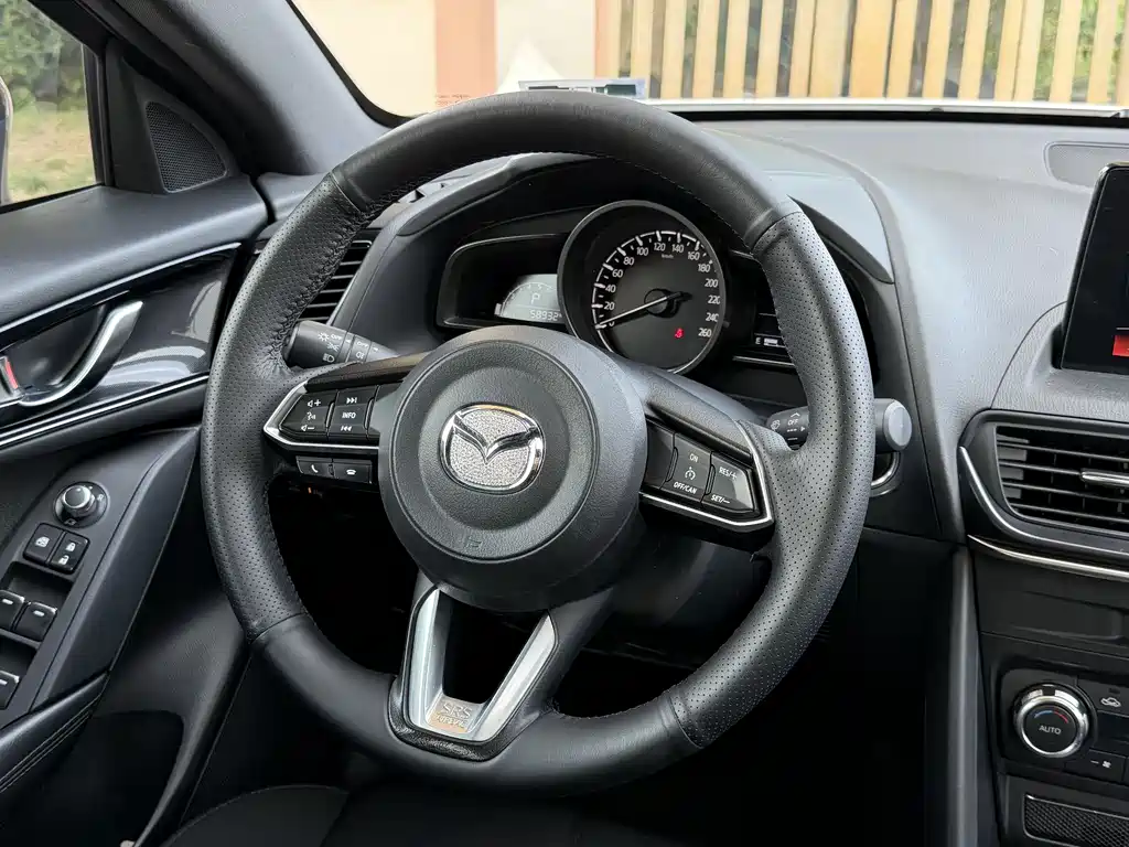 Mazda CX-4 2021