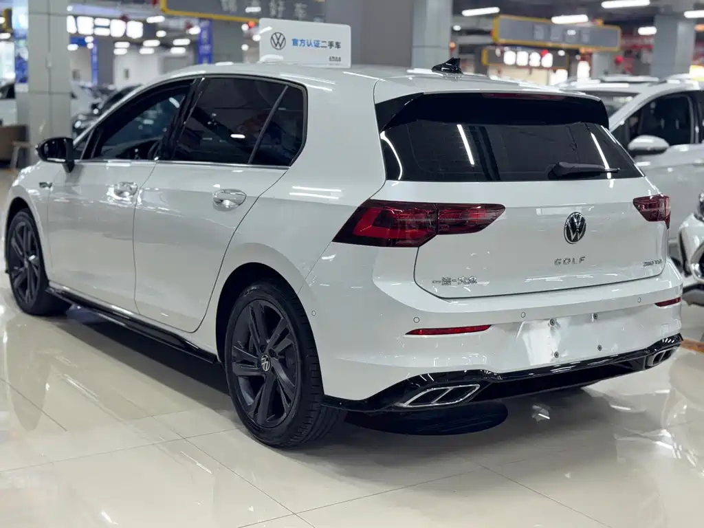Volkswagen Golf 2022