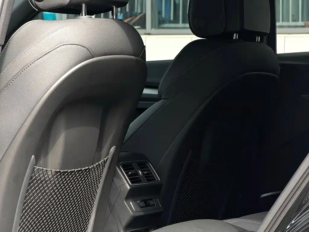 Audi Q5L 2023 — фото 7