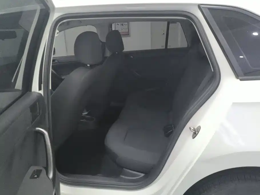 Skoda Rapid Spaceback 2019 — фото 11