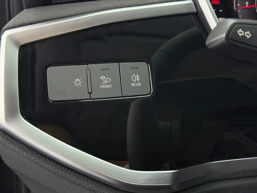 Audi Q3 2023 — фото 17
