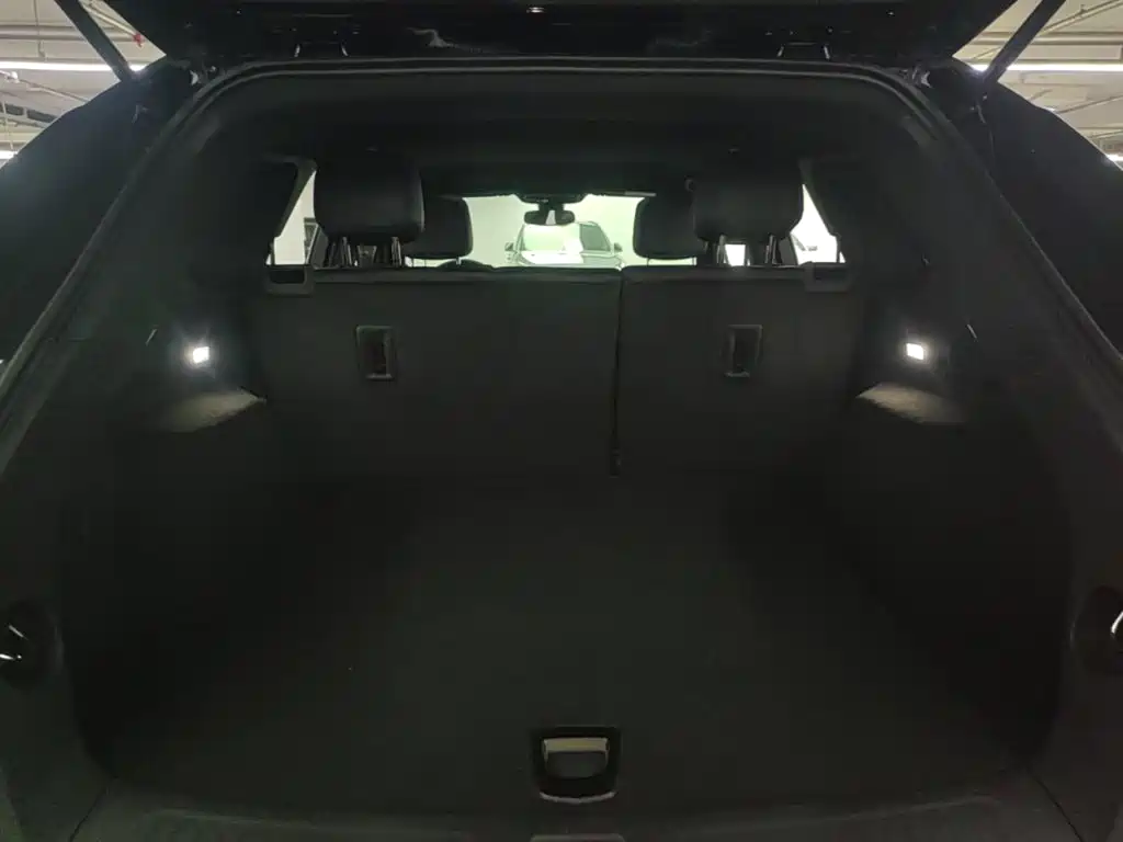 Cadillac XT5 2020 — фото 19