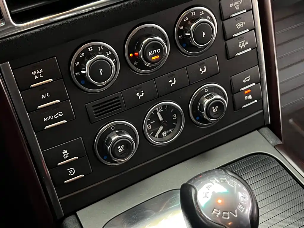 Land Rover Range Rover 2011 — фото 28