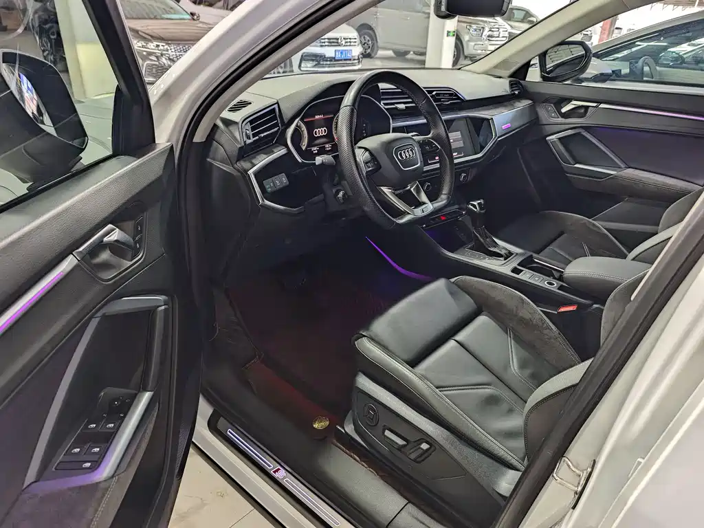 Audi Q3 Sportback 2023 — фото 7