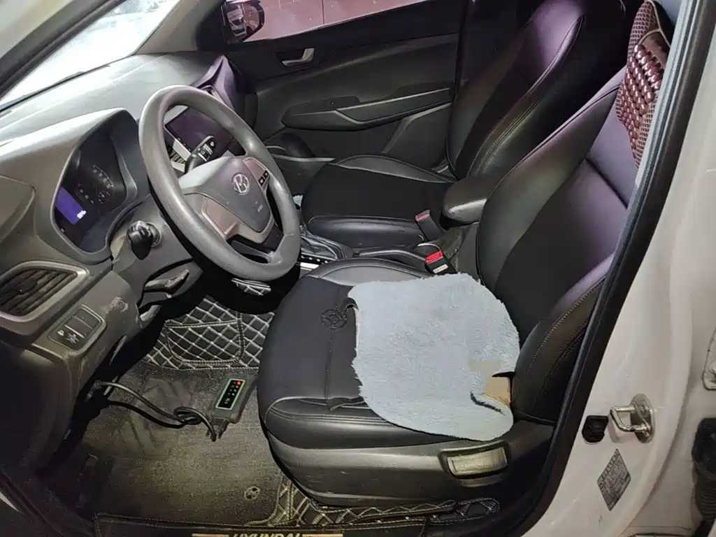 Hyundai Verna 2016 — фото 15