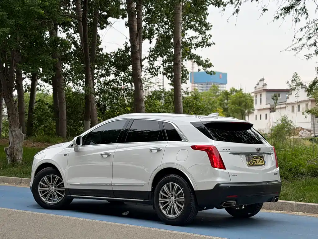 Cadillac XT5 2018 — фото 4