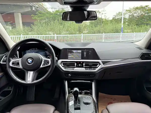 BMW 3 Series 2021