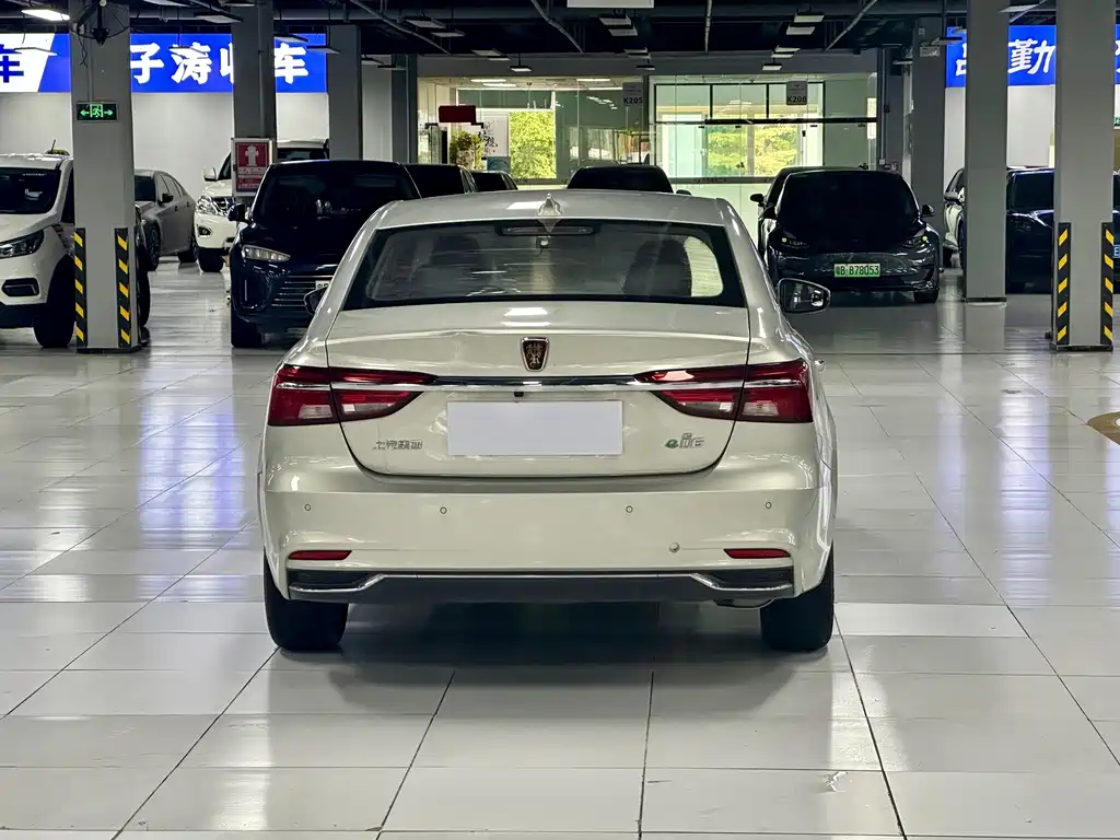 Roewe i6 New Energy 2018 — фото 14