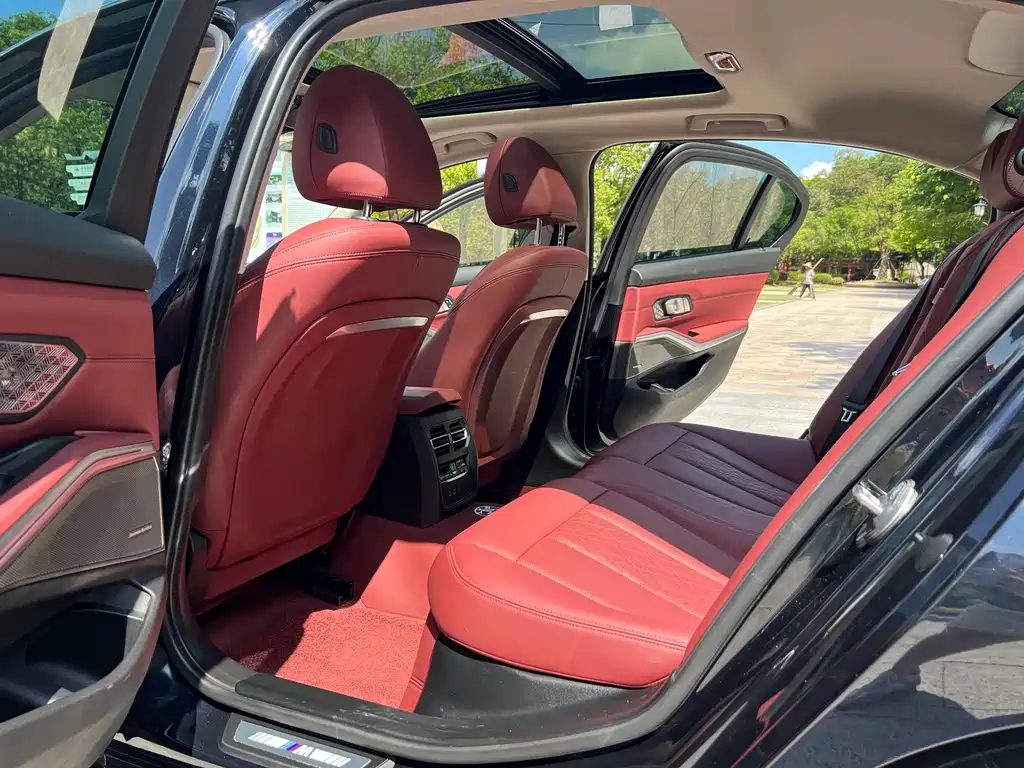 BMW 3 Series 2023 — фото 12