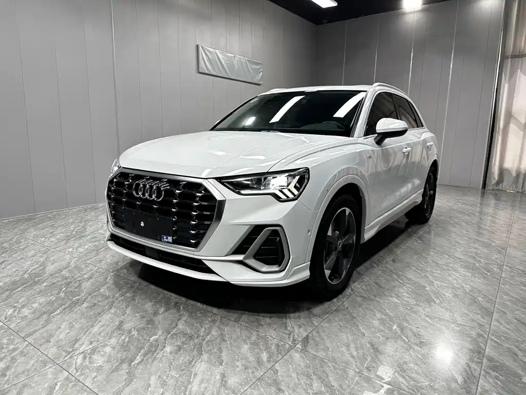 Audi Q3 2022