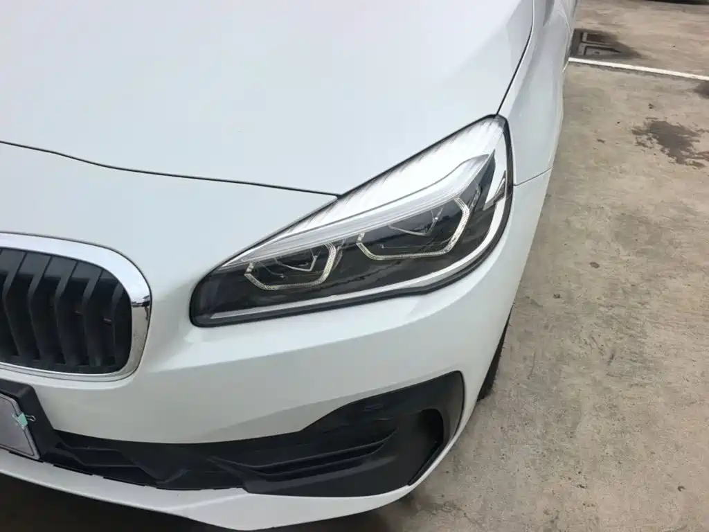 BMW 2 Series Station Wagon 2018 — фото 24