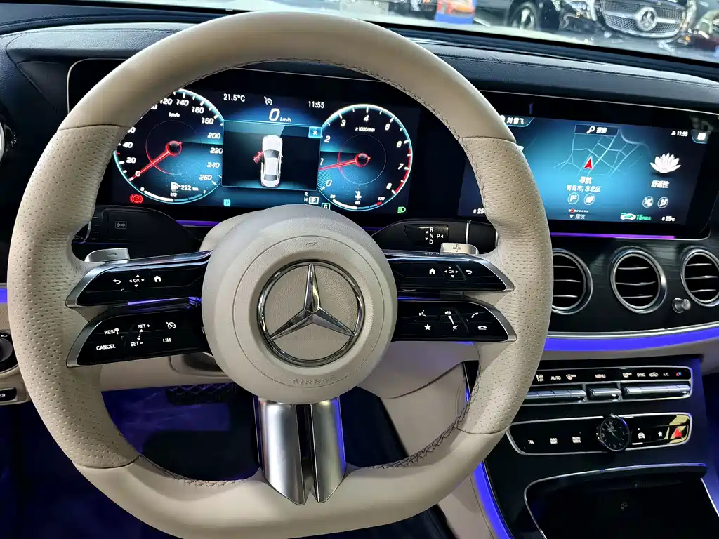 Mercedes-Benz E-Class 2021 — фото 18