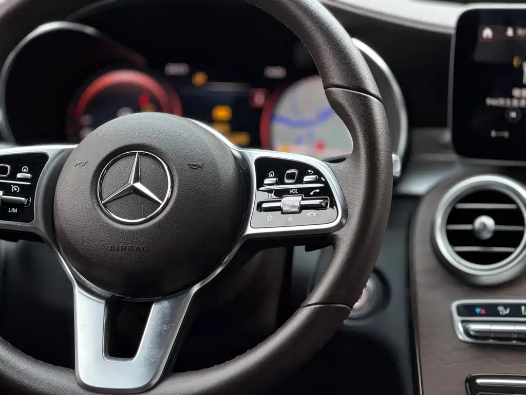 Mercedes-Benz GLC 2021 — фото 17