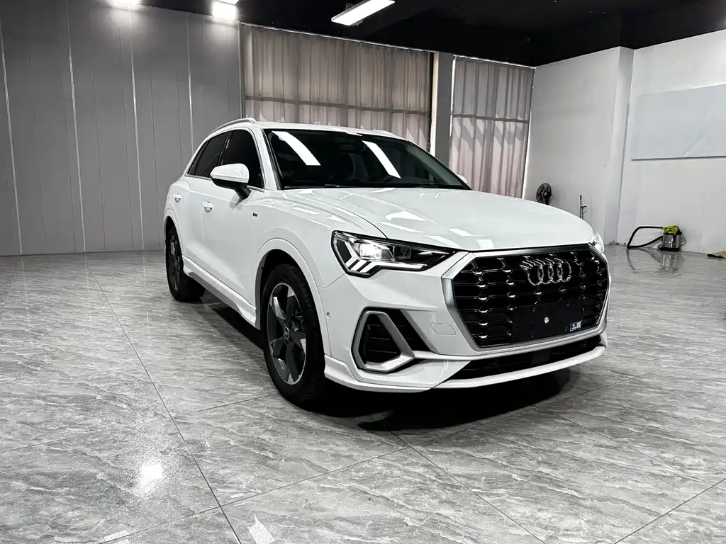 Audi Q3 2022
