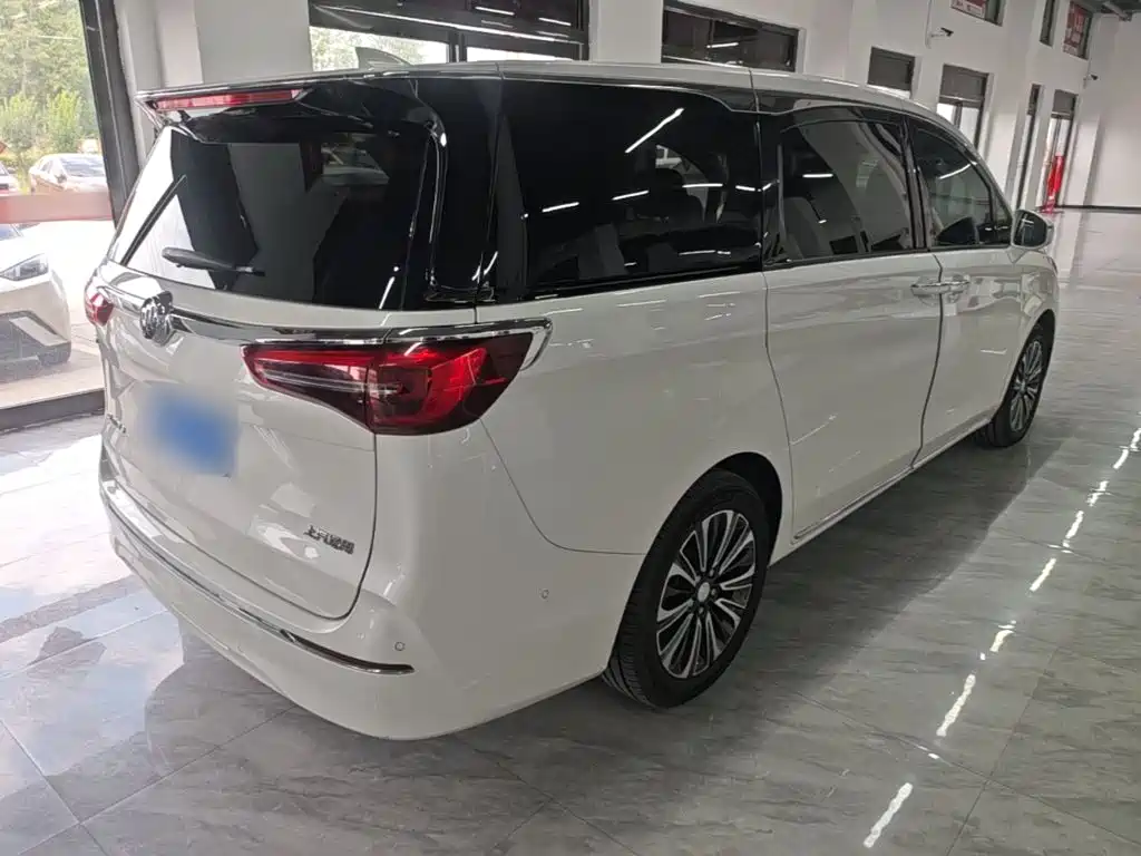 Buick GL8 2023