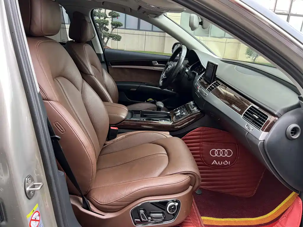 Audi A8 2015 — фото 14