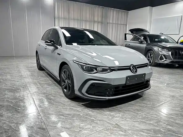 Volkswagen Golf 2022