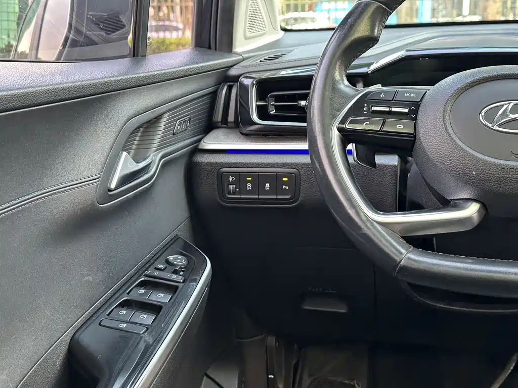 Hyundai Custo 2022 — фото 10
