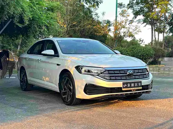 Volkswagen Sagitar 2023