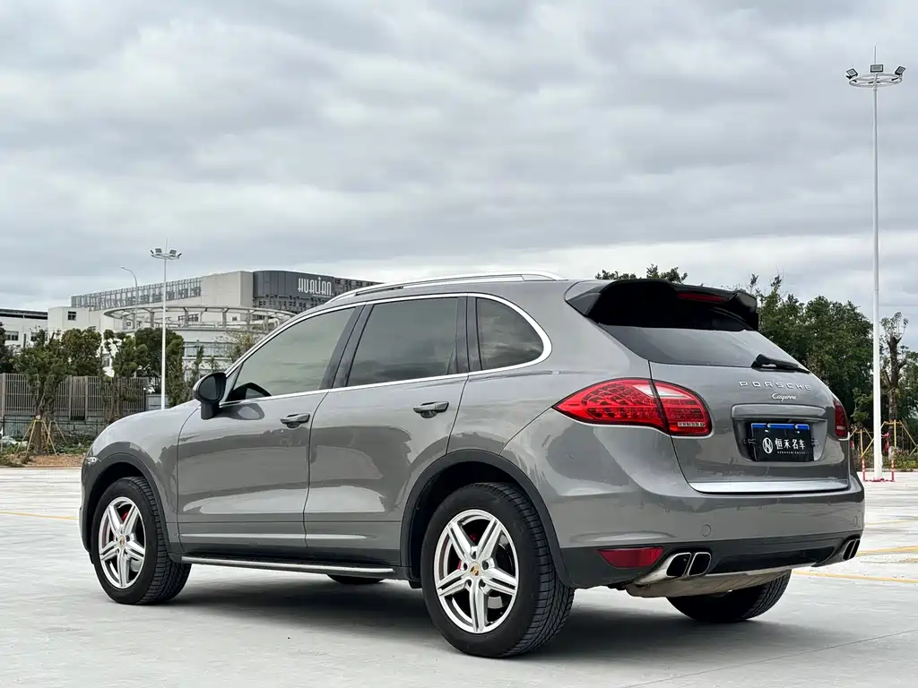 Porsche Cayenne 2013 — фото 4