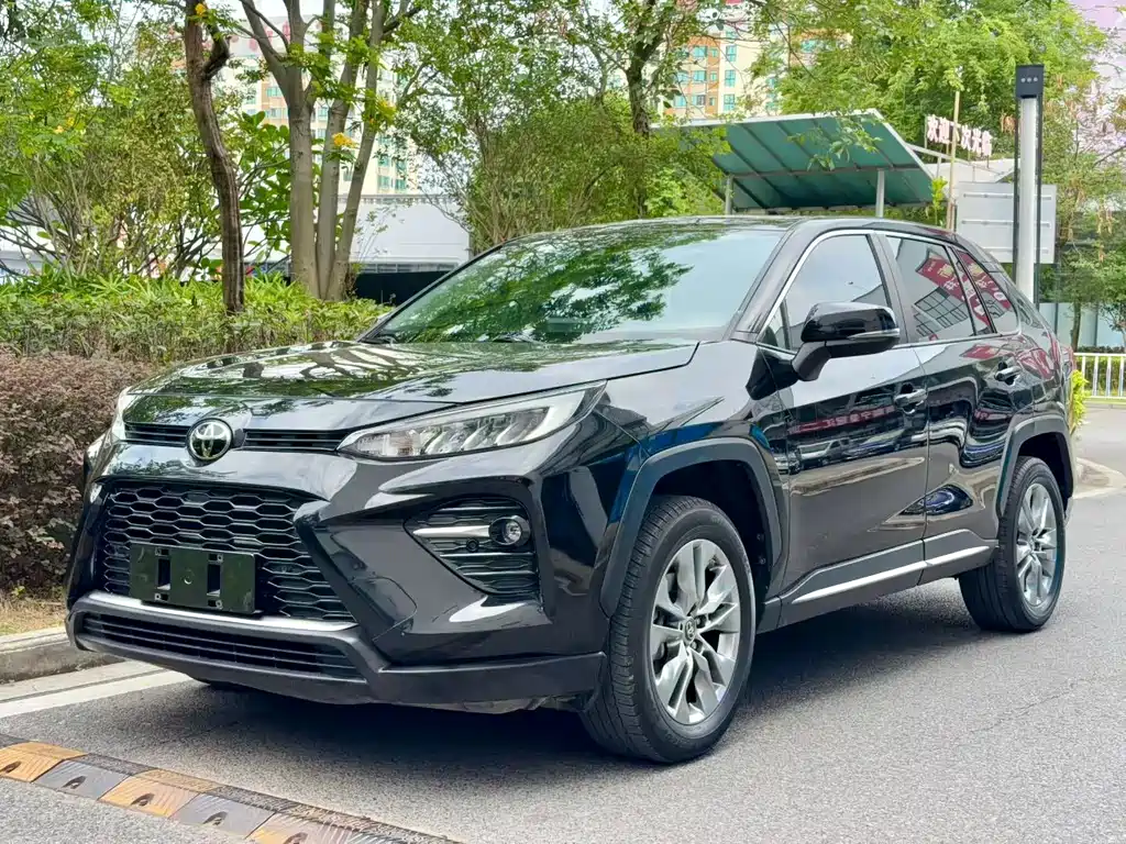 Toyota Wildlander 2021 — фото 1