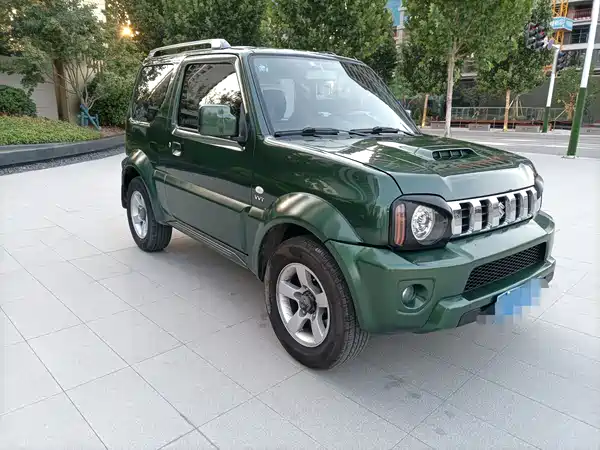 Suzuki Jimny 2013