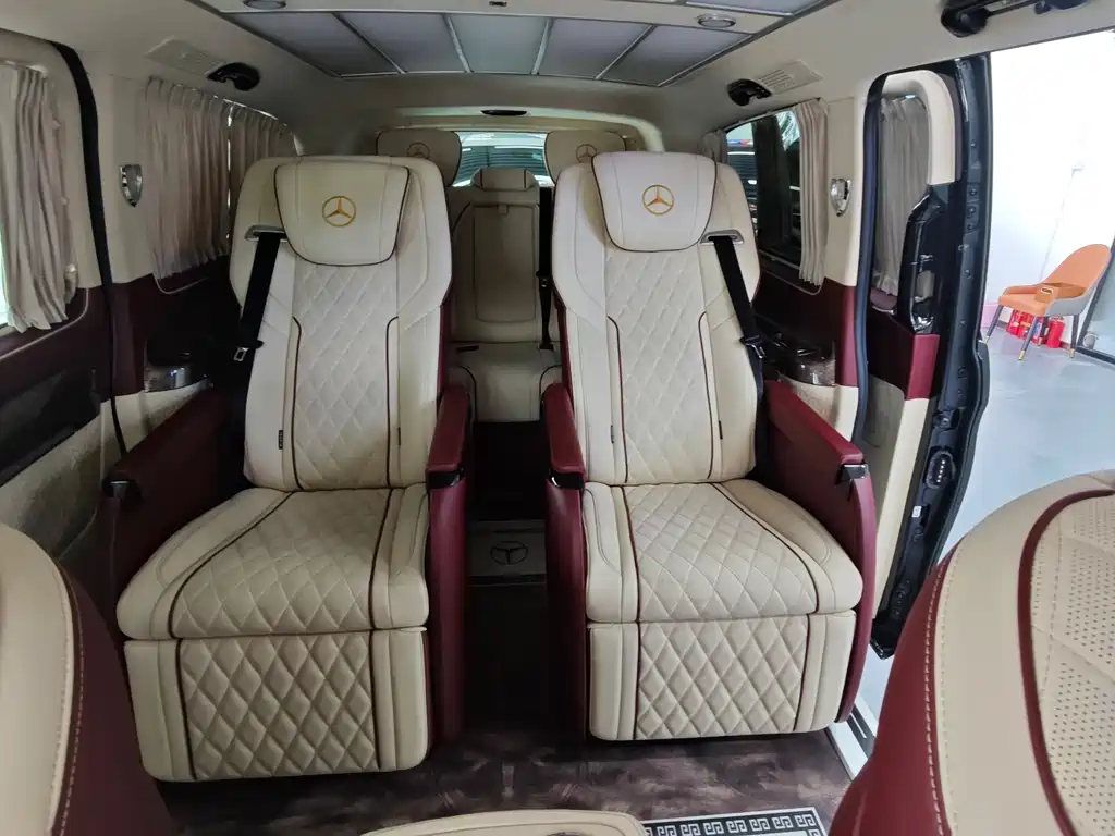 Mercedes-Benz Vito 2022 — фото 11