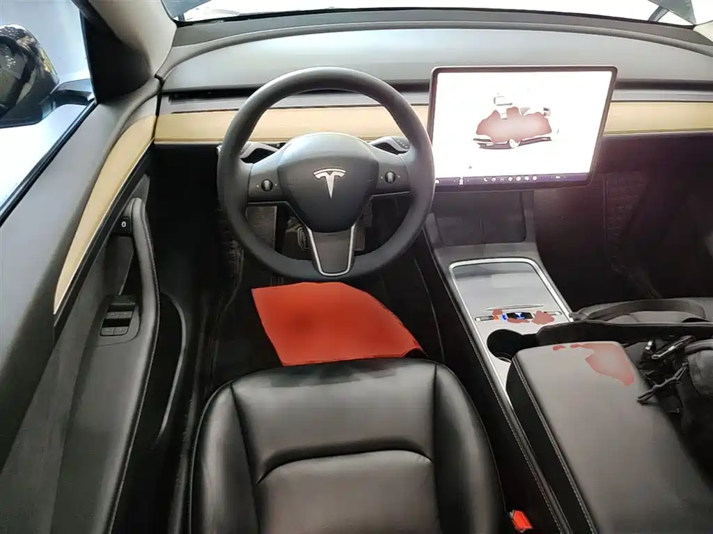 Tesla Model Y 2023 — фото 11