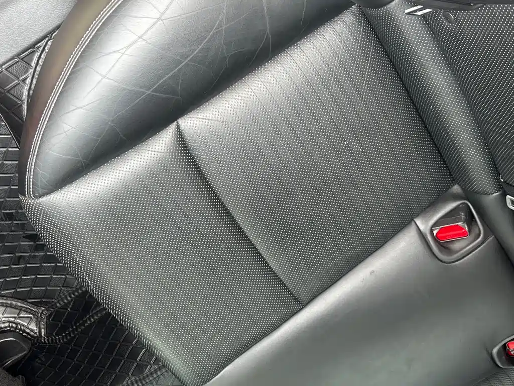 Infiniti Q50L 2015 — фото 36