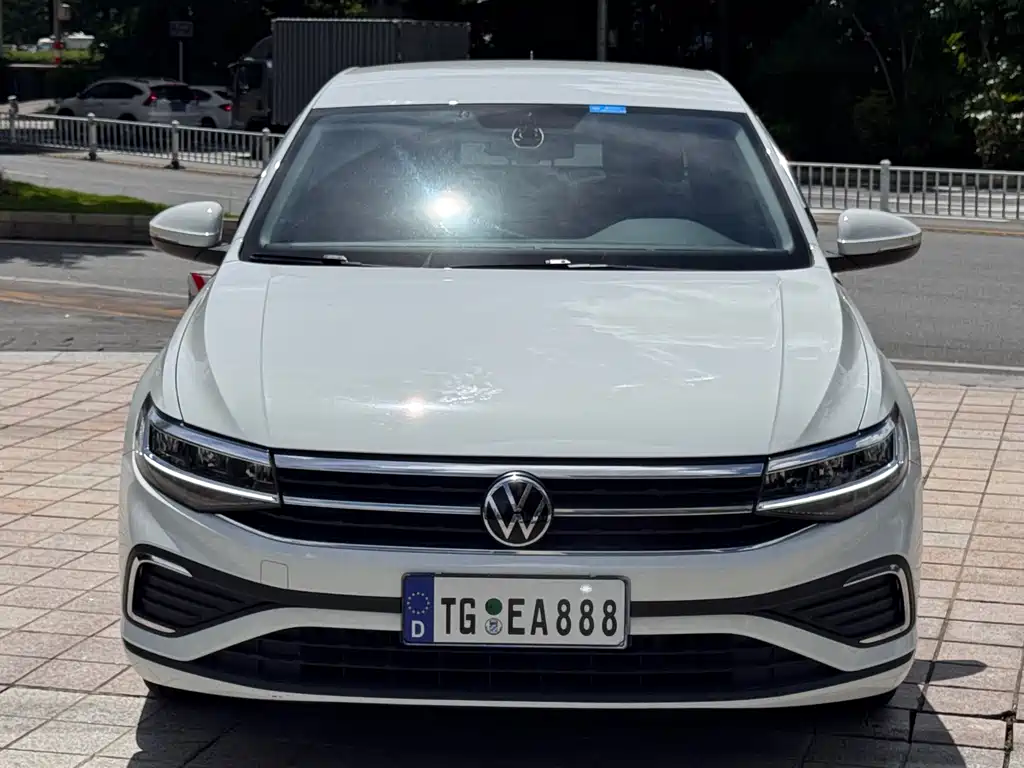 Volkswagen Bora 2024