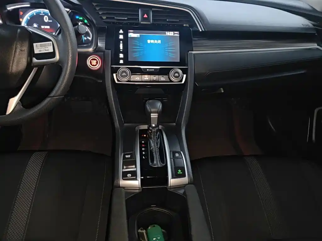 Honda Civic 2020 — фото 14