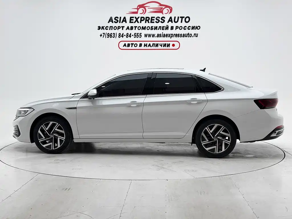 Volkswagen Sagitar 2022