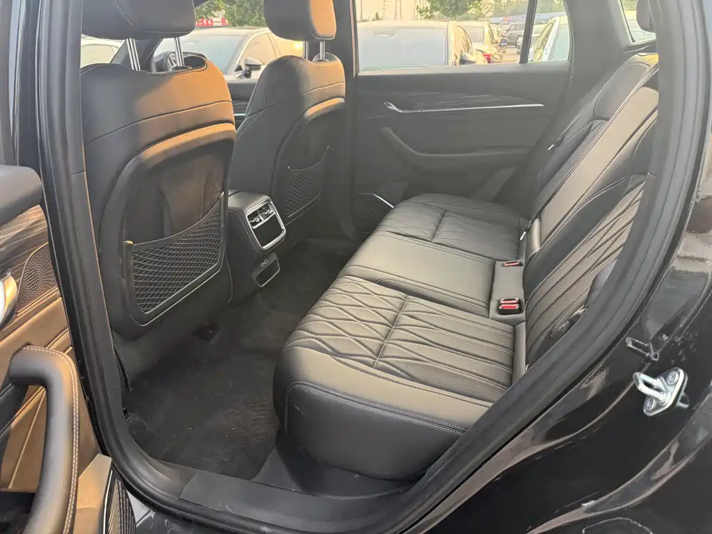 Geely Xingyue L 2026