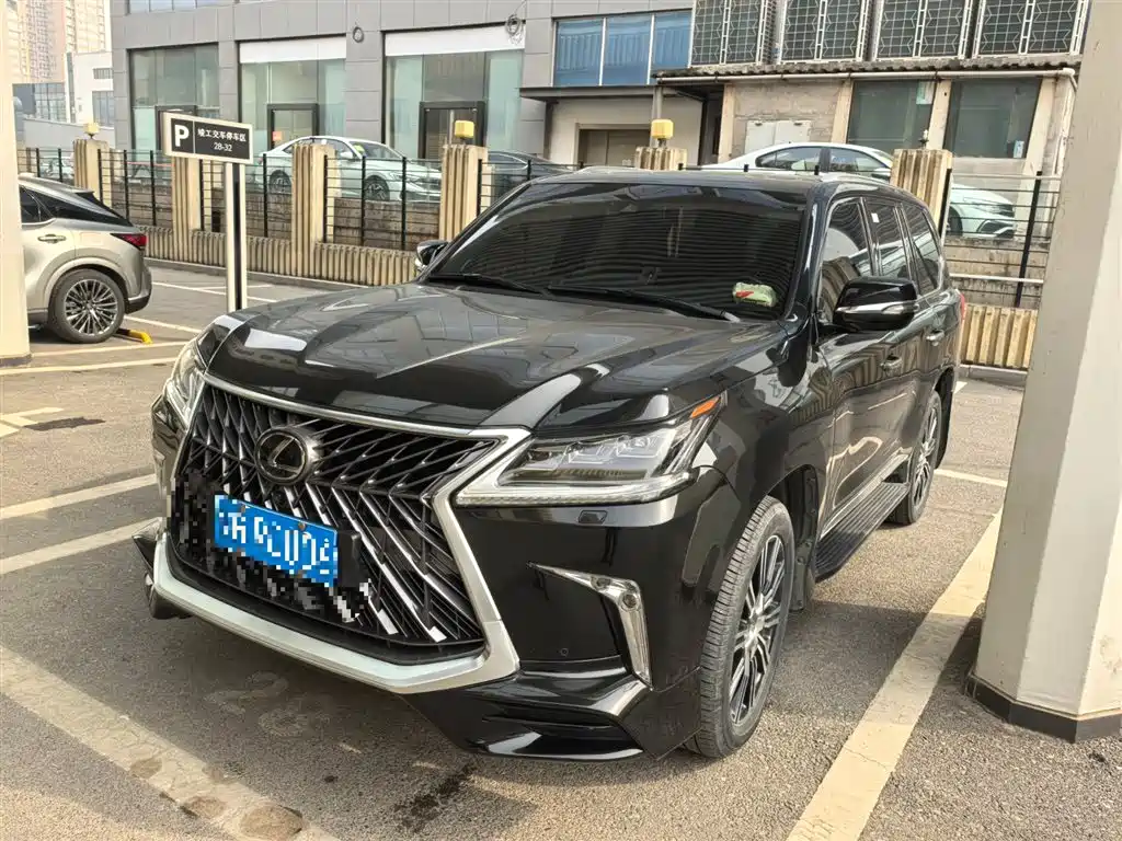 Lexus LX 2020 — фото 1
