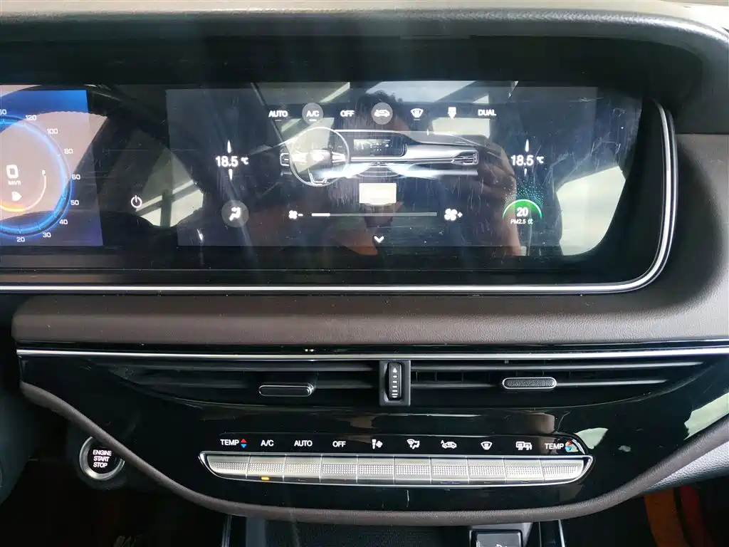 GAC Motor Trumpchi M6 2020 — фото 13