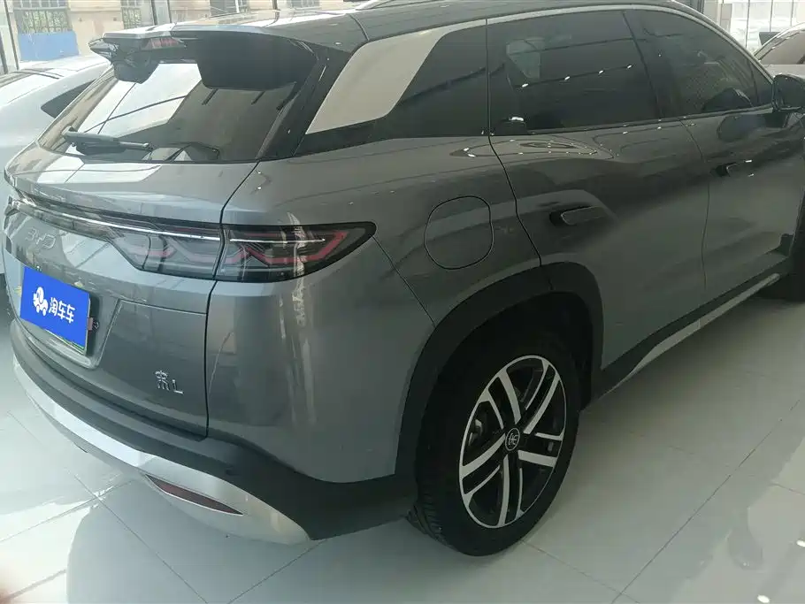 BYD L DM-i 2024 — фото 3