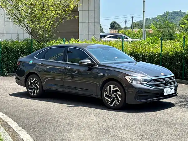 Volkswagen Sagitar 2025