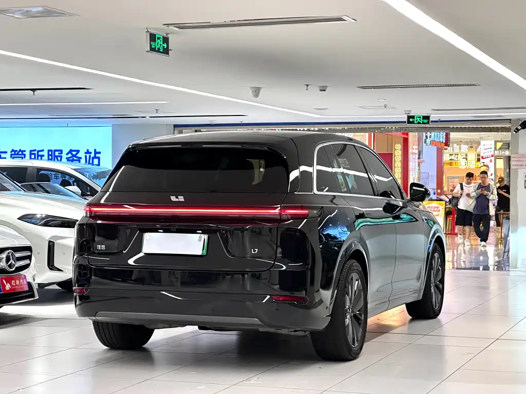 Li Auto Li L7 2025