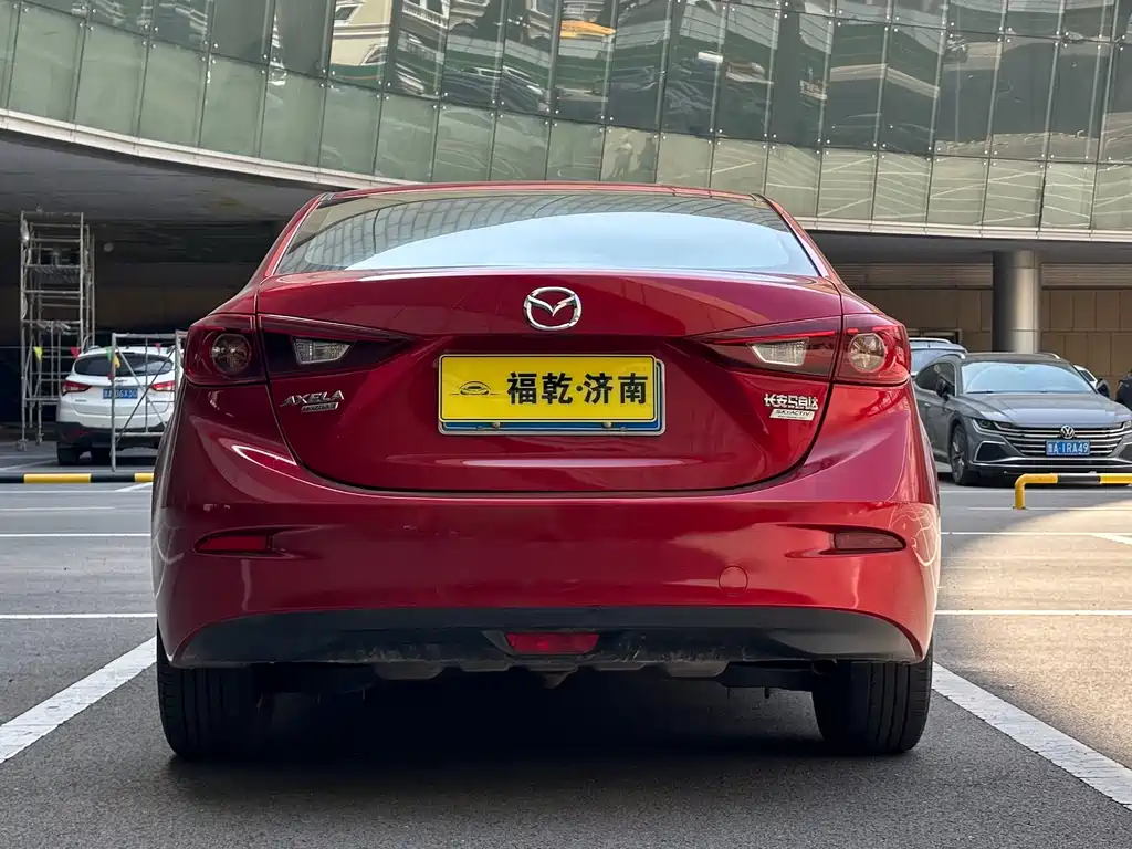 Mazda 3 Axela 2016 — фото 6