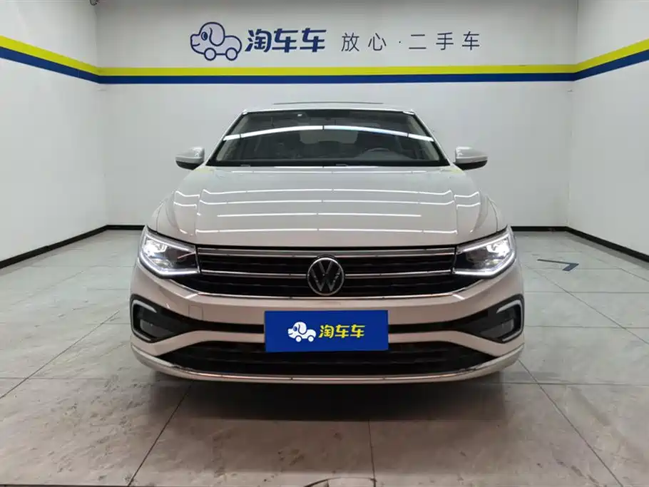 Volkswagen Bora 2023