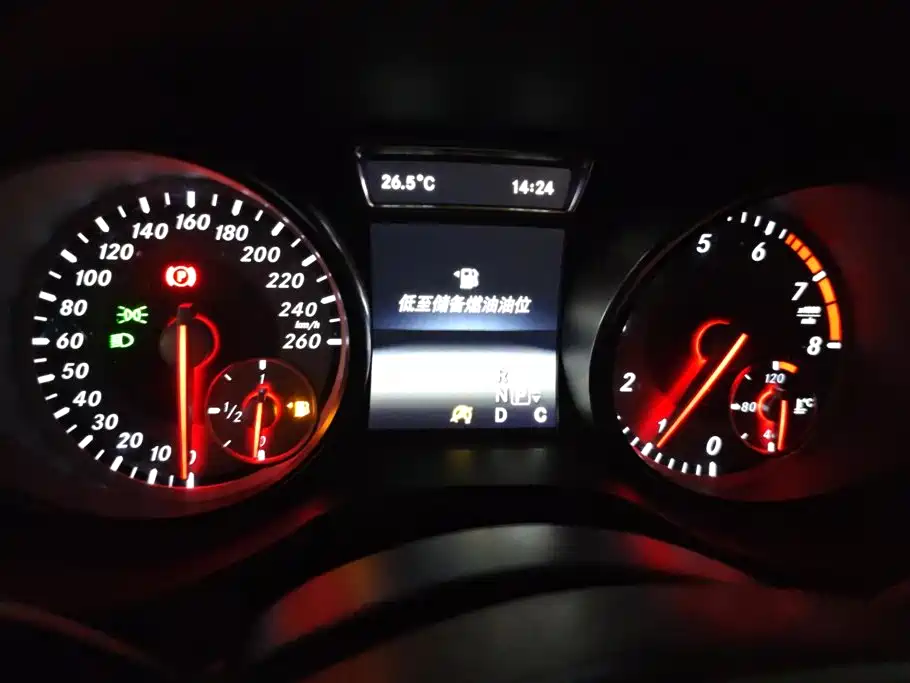 Mercedes-Benz CLA 2016 — фото 14