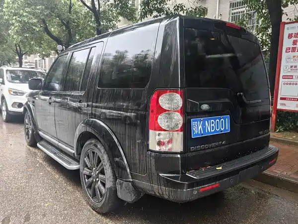 Land Rover Discovery 2012