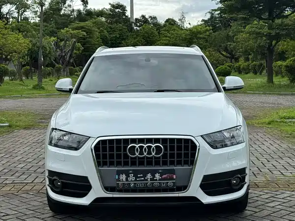 Audi Q3 2015