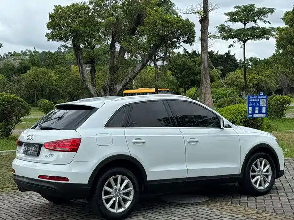 Audi Q3 2015