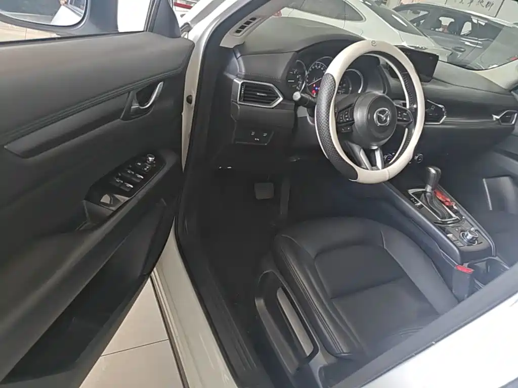 Mazda CX-5 2017 — фото 16